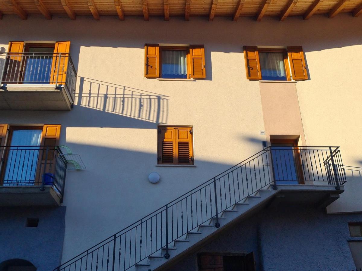 Casa Luca Apartamento Mezzana  Exterior foto